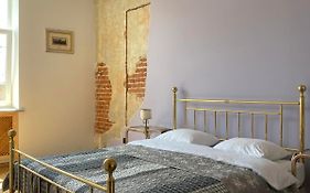 3 Bedrooms Apartment On Nasypna 3