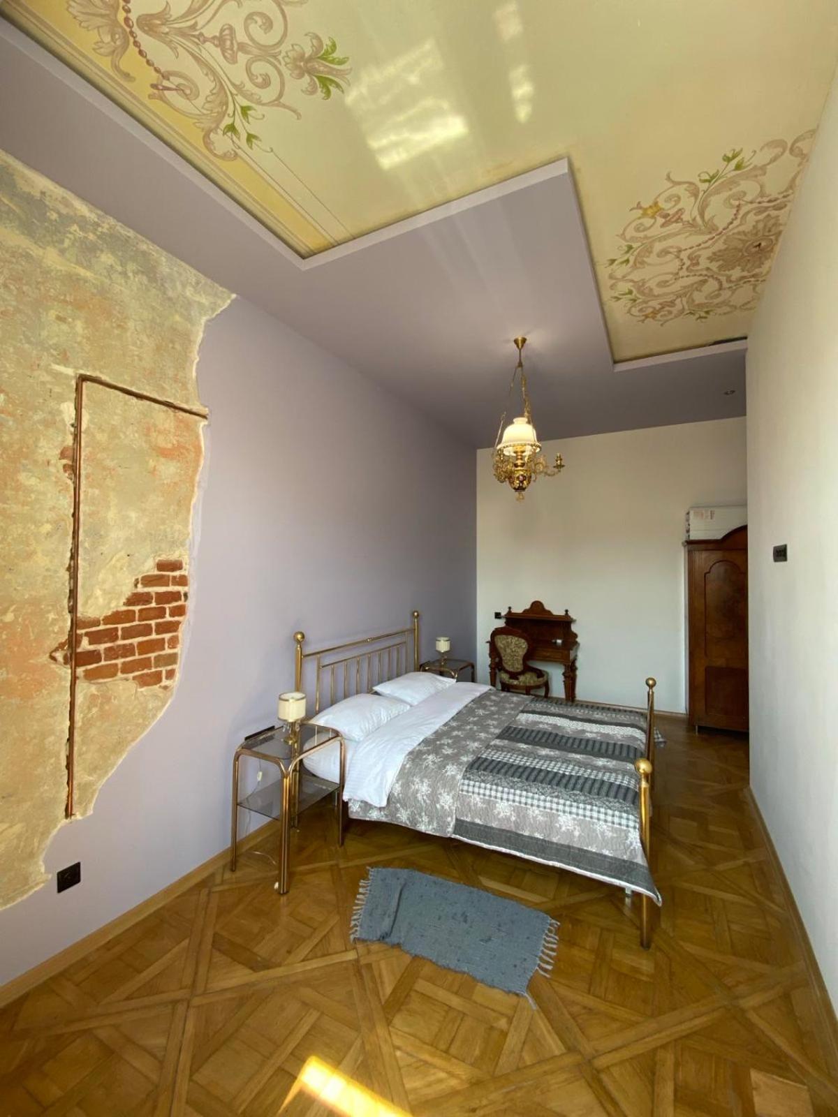 3 Bedrooms Apartment On Nasypna 3 Львів Екстер'єр фото