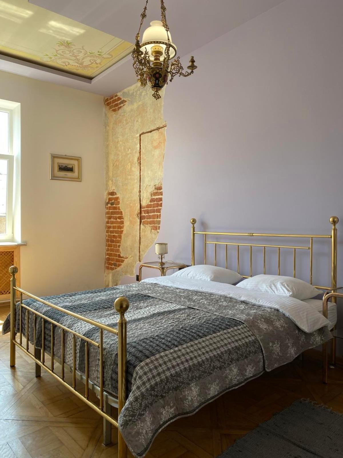 3 Bedrooms Apartment On Nasypna 3 Львів Екстер'єр фото